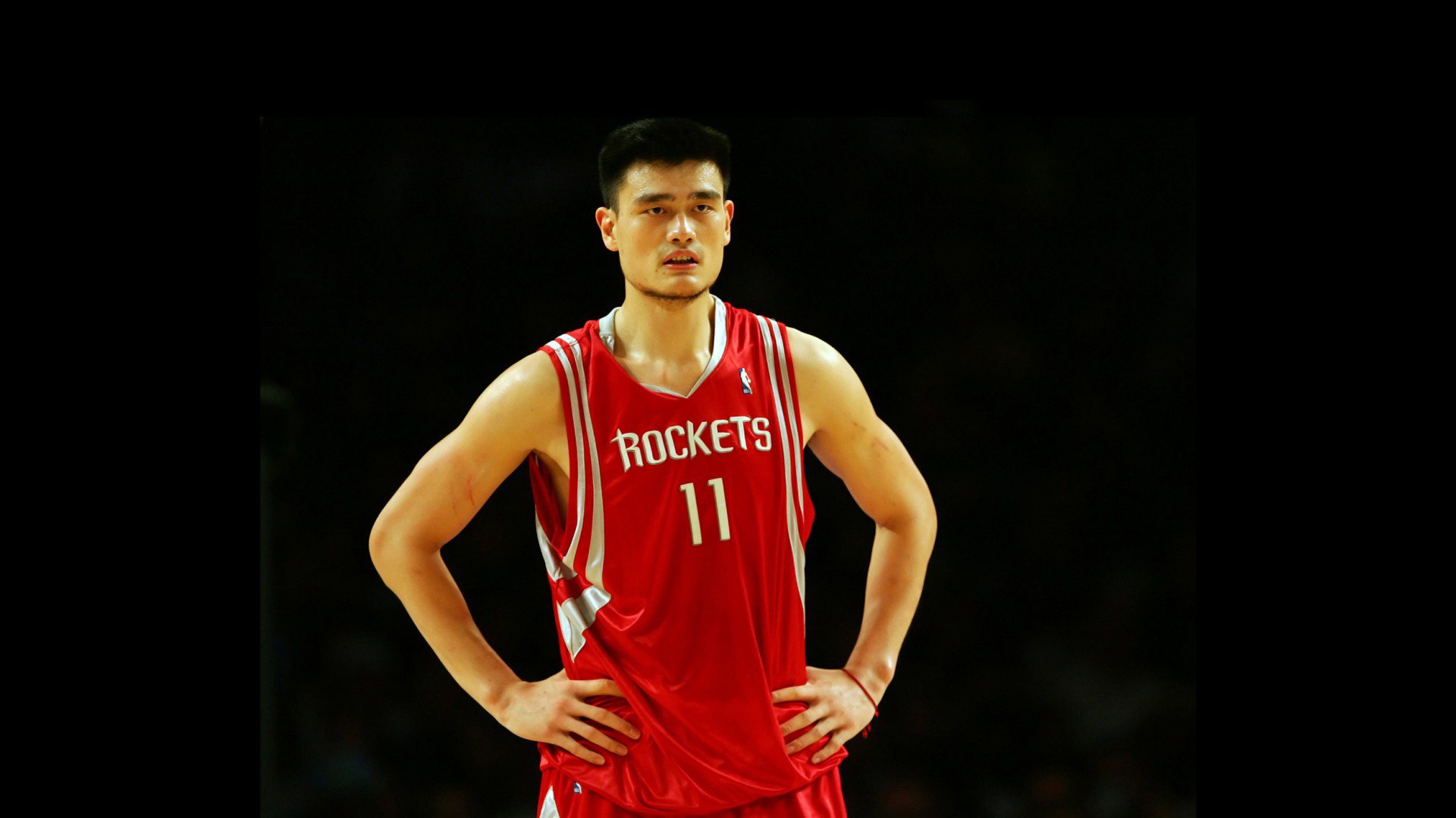 东契奇独舞达拉斯!39+12+10全能三双,这场他是球场唯一的指挥官